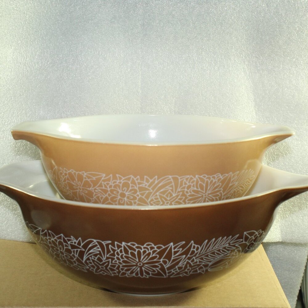 Set of 2 Vintage Pyrex Woodland Brown #443 & #444 Cinderella Mixing Bowls - EUC!